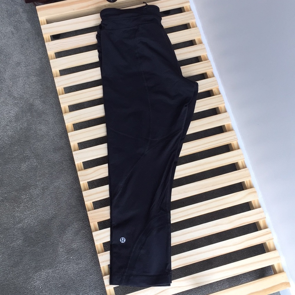 Lululemon Black Running Crops